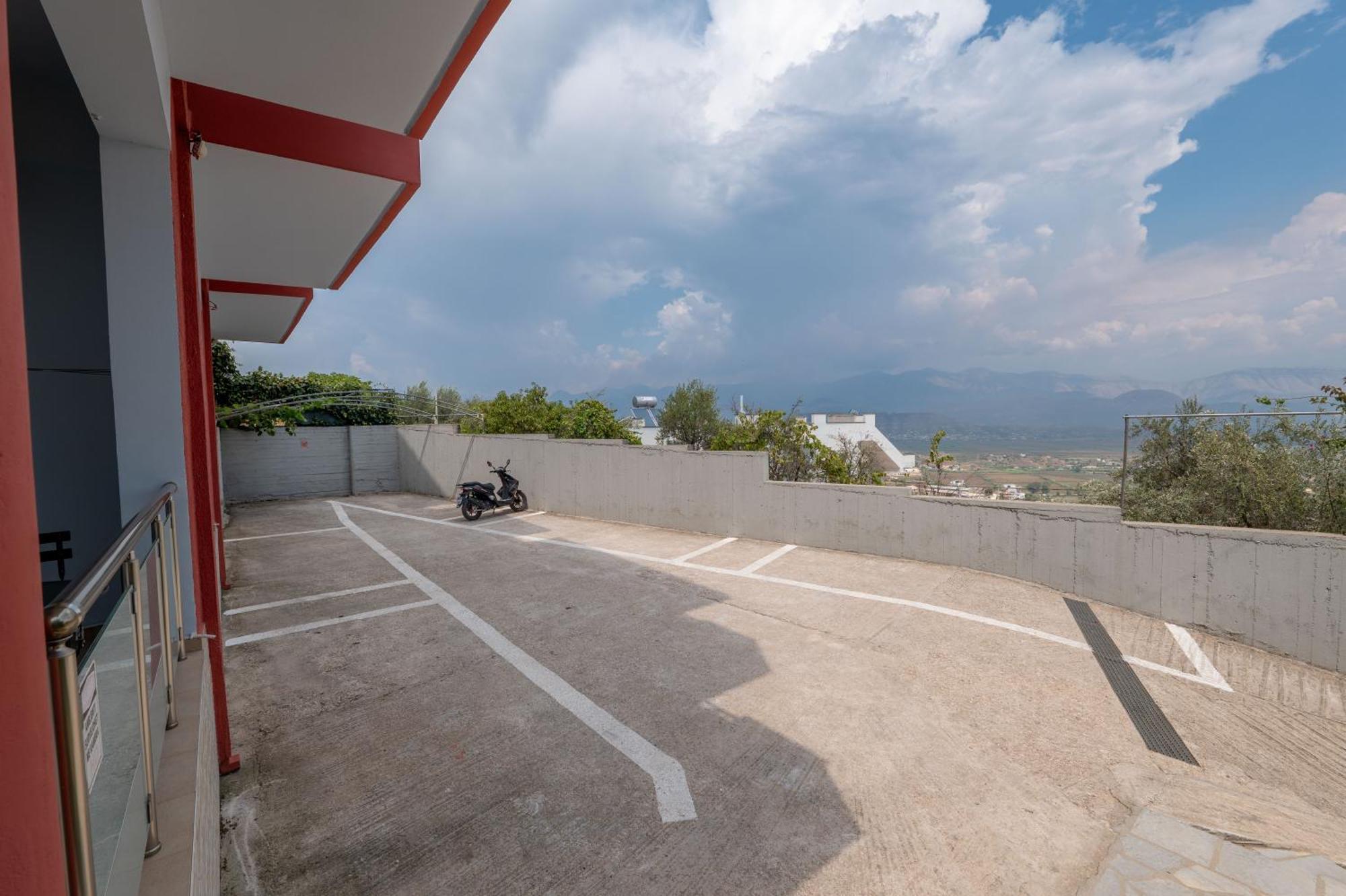Vila Flamuri ซารานเดอ ภายนอก รูปภาพ